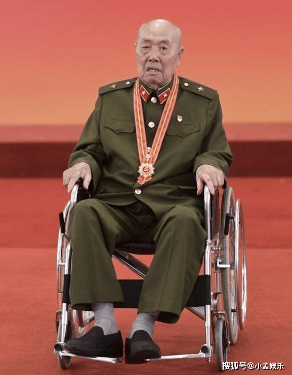 包含壮烈一战:球队表现出色浴血奋战夺得胜利的词条 包含壮烈一战:球队表现出色浴血奋战夺得胜利的词条