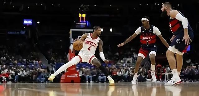 NBA大明星集结开启夏季联赛，劲旅对决燃爆全场的简单介绍