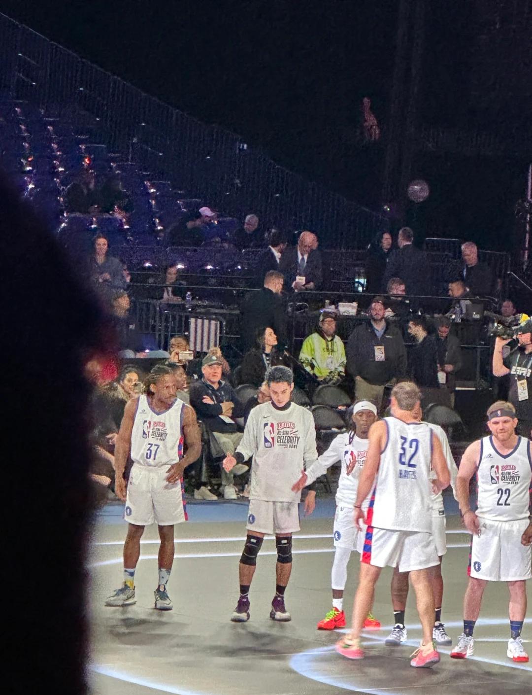 NBA大明星集结开启夏季联赛，劲旅对决燃爆全场的简单介绍