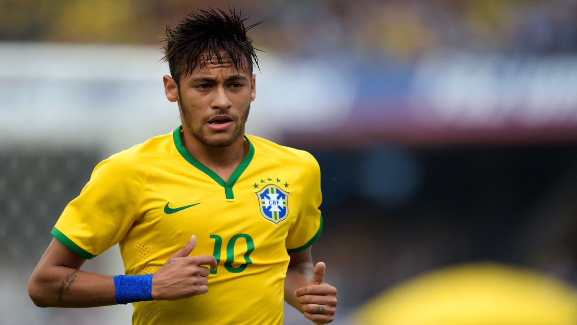 内马尔爆冷击败加拿大队，回归赛场引爆全场！