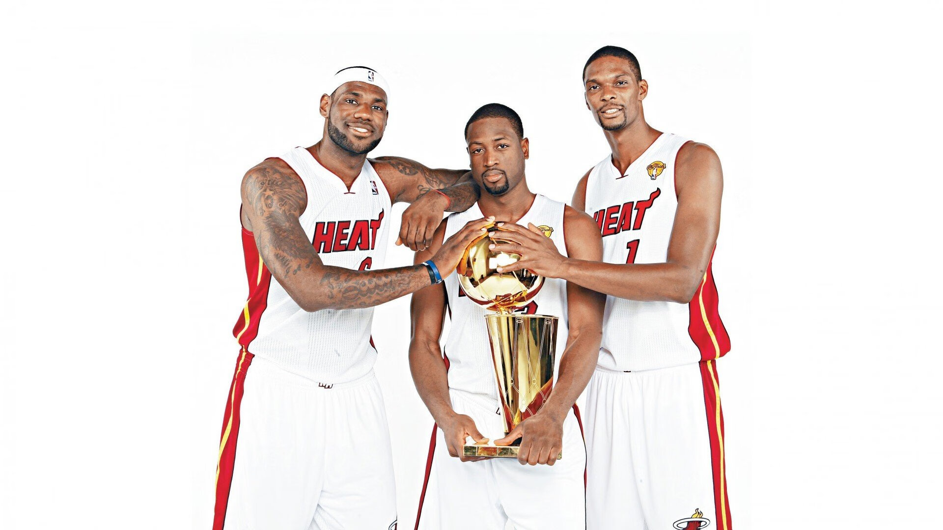 德约科维奇强势回归赛场,首战展现火热状态,快船观众沸腾!